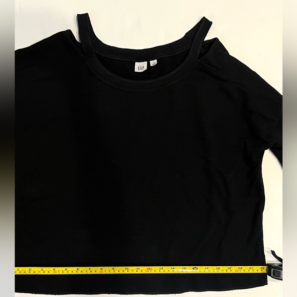 GAP Black Cold Shoulder Sweater Size Large - Picture 3 of 4